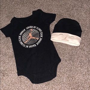 RESERVED ❌ 2 piece Nike Jordan set for baby